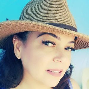 Meet your Posher, Leticia